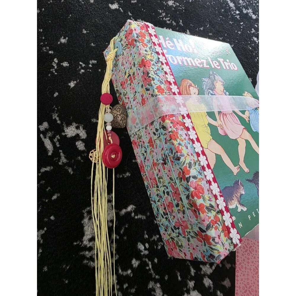 Little Golden Book He Ho! Formez Le Trio Handmade Junk Journal + Original Book